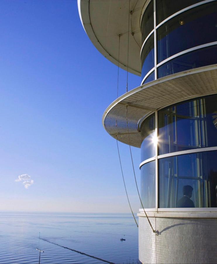 Marine Villa Hotel & Suites - Close To Beach, Train Station & Southend Airport Bagian luar foto