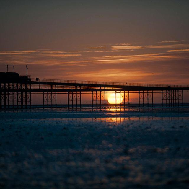 Marine Villa Hotel & Suites - Close To Beach, Train Station & Southend Airport Bagian luar foto